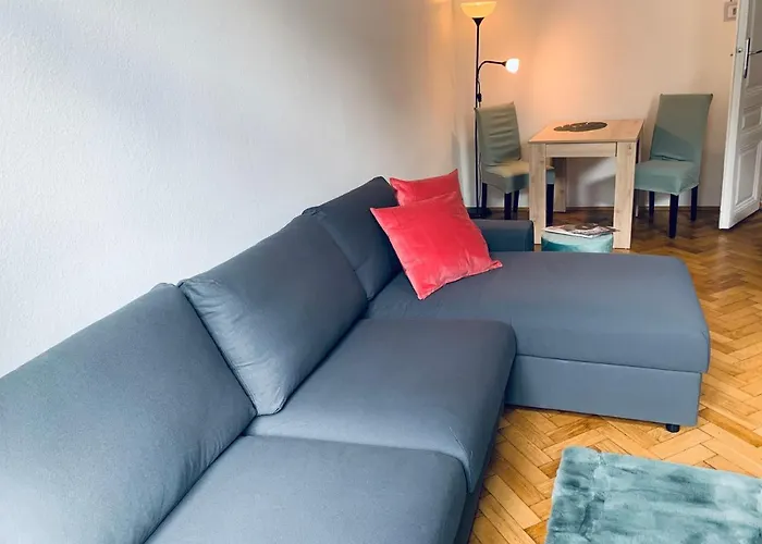 Homelike City Apartment